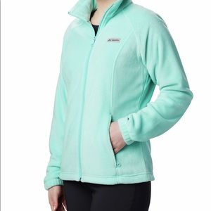 Women’s Columbia Fleece Jacket size Large